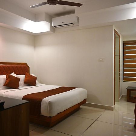 Harley Residency Hotel Kannur Exterior photo