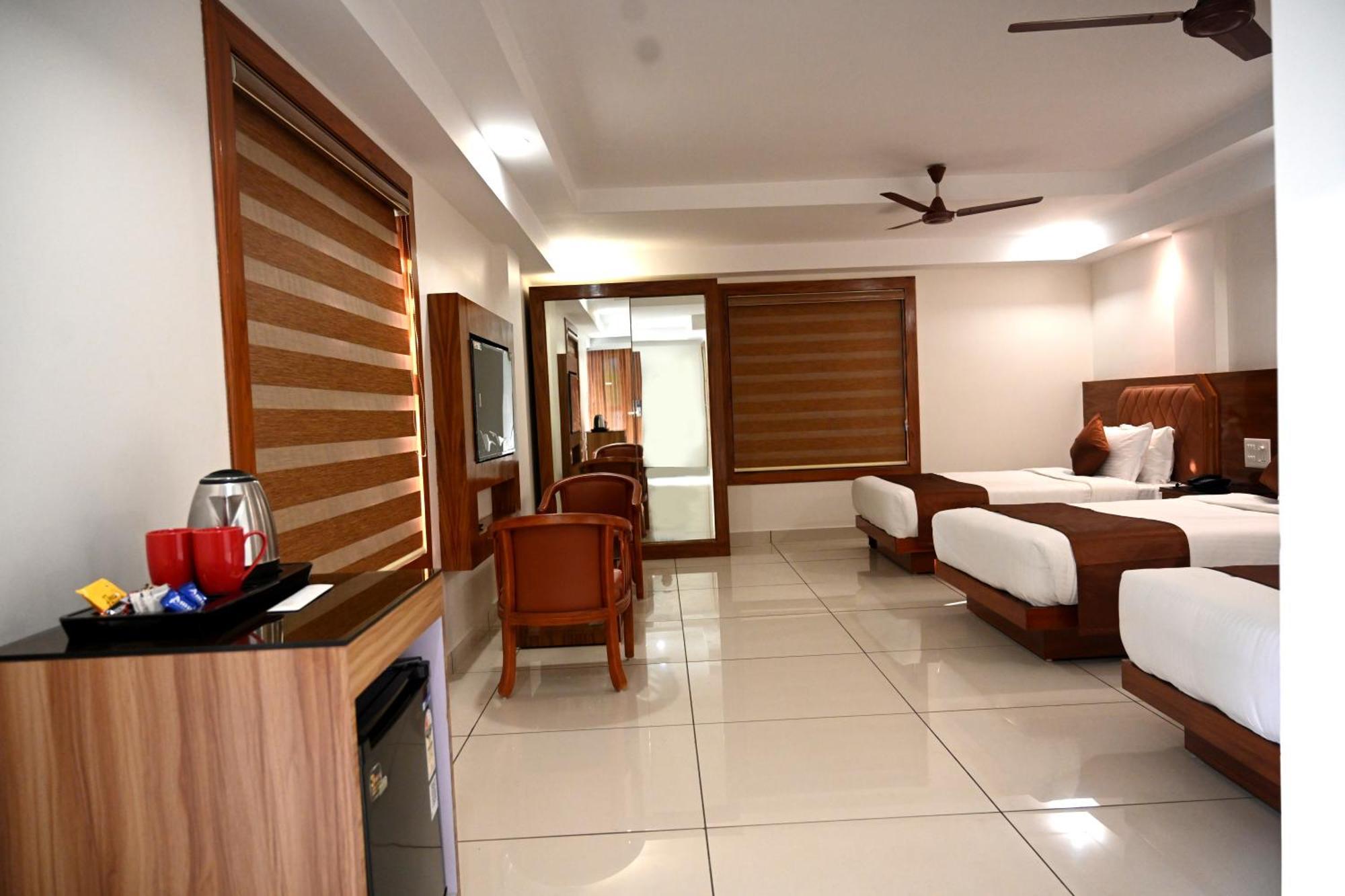 Harley Residency Hotel Kannur Exterior photo