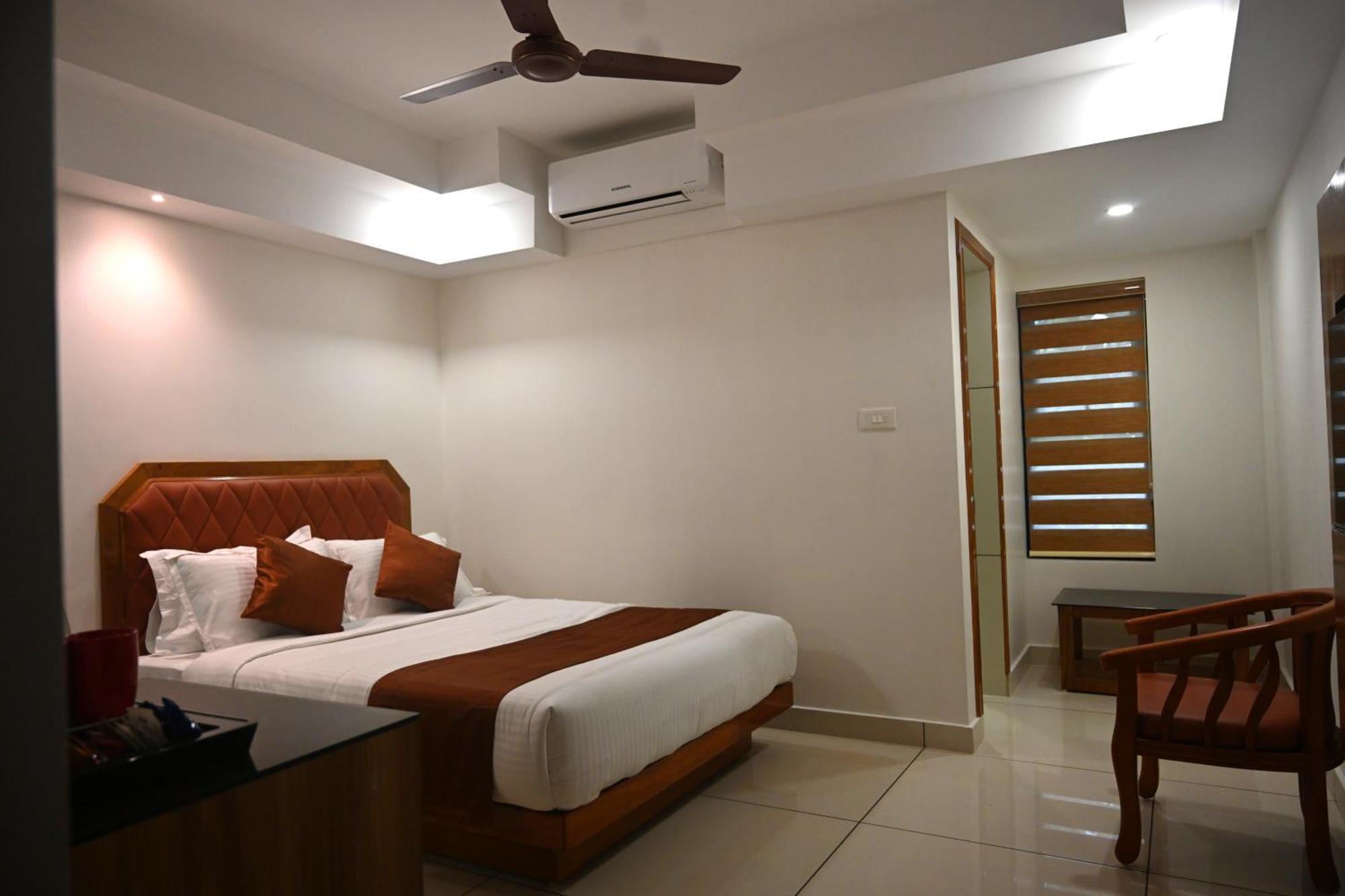 Harley Residency Hotel Kannur Exterior photo