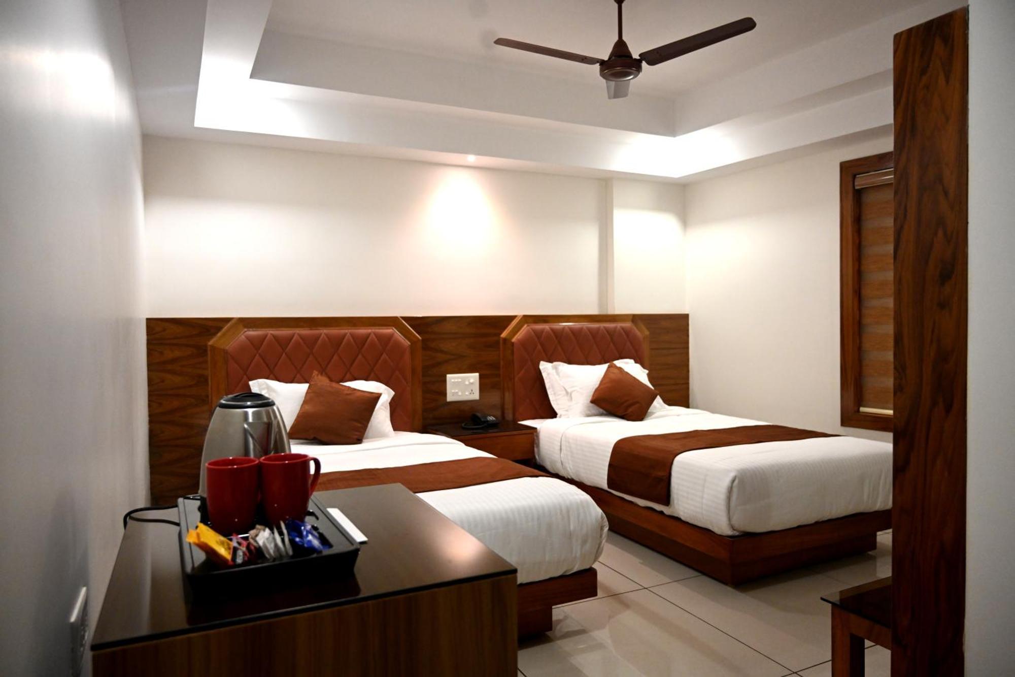 Harley Residency Hotel Kannur Exterior photo