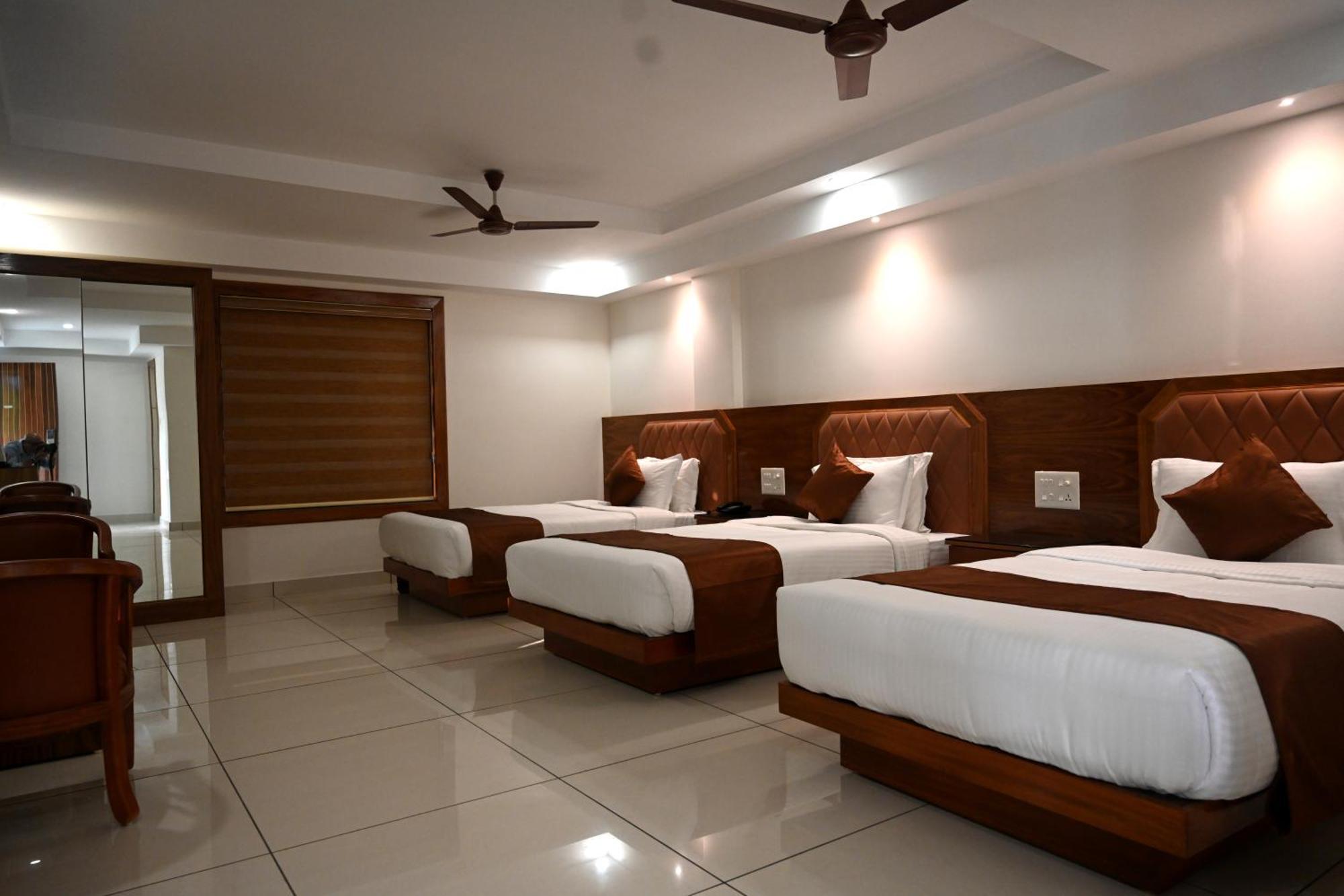 Harley Residency Hotel Kannur Exterior photo